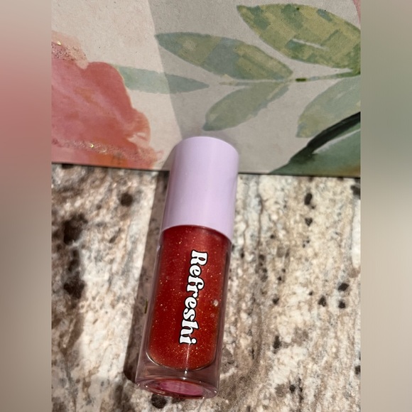 LIP OIL REFRESHI 💕 - Picture 6 of 6